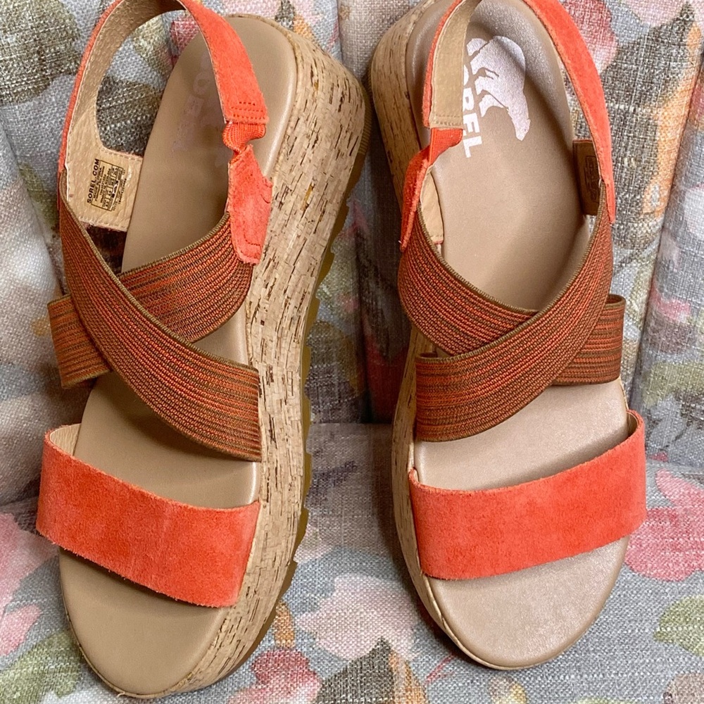Sorel Platform Wedges Sz. 8.5 Orange Suede & Elastic Straps NWOB Fall Colors!